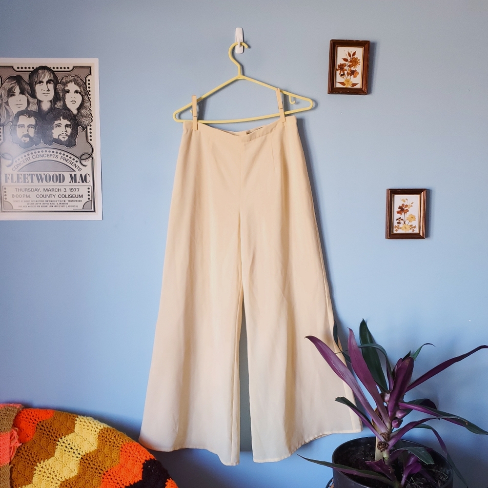 Vintage 1970s wide leg flowy pale yellow trousers